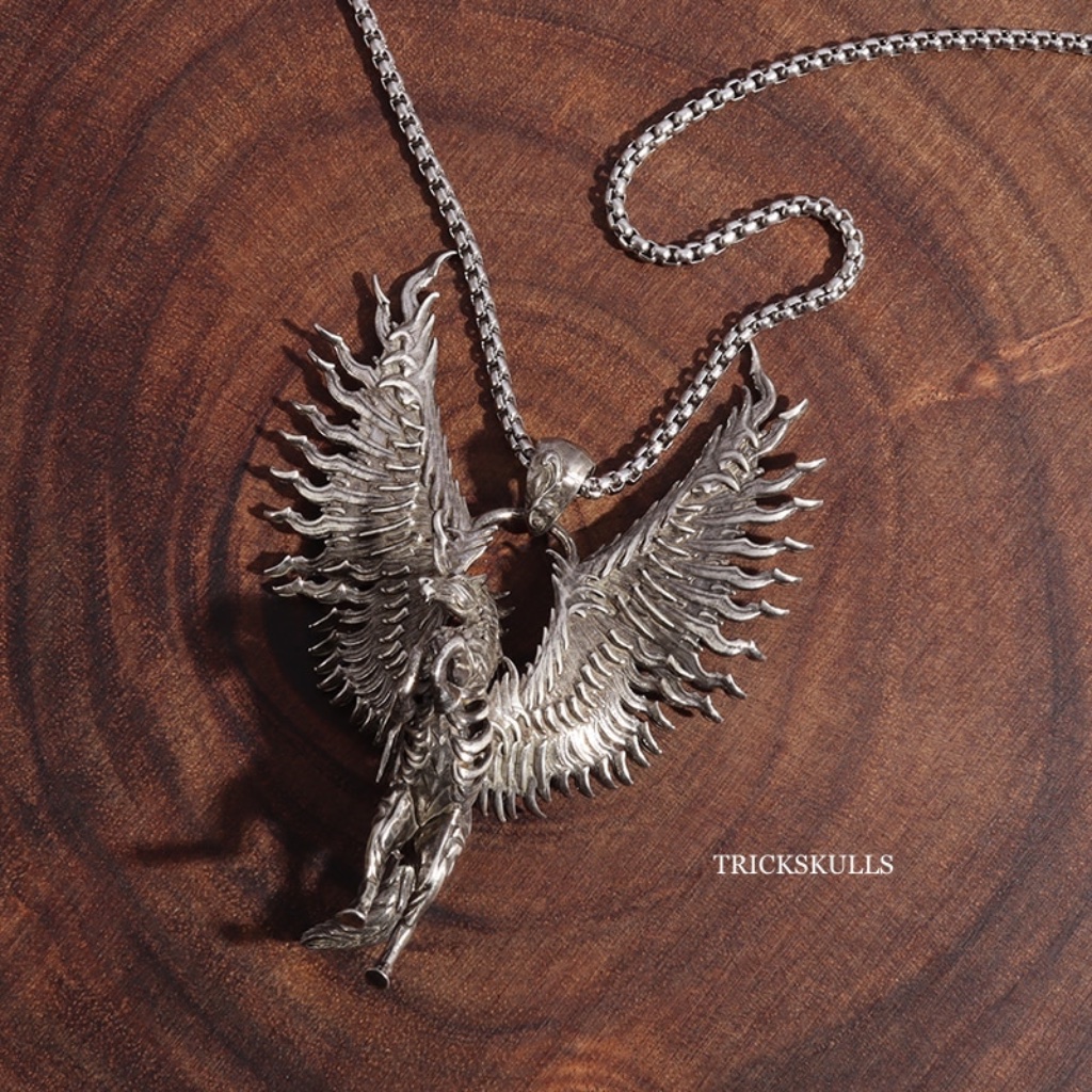 Winged Pegasus Unicorn Horse Skeleton Streetwear Pendant & 60cm Round Box Chain